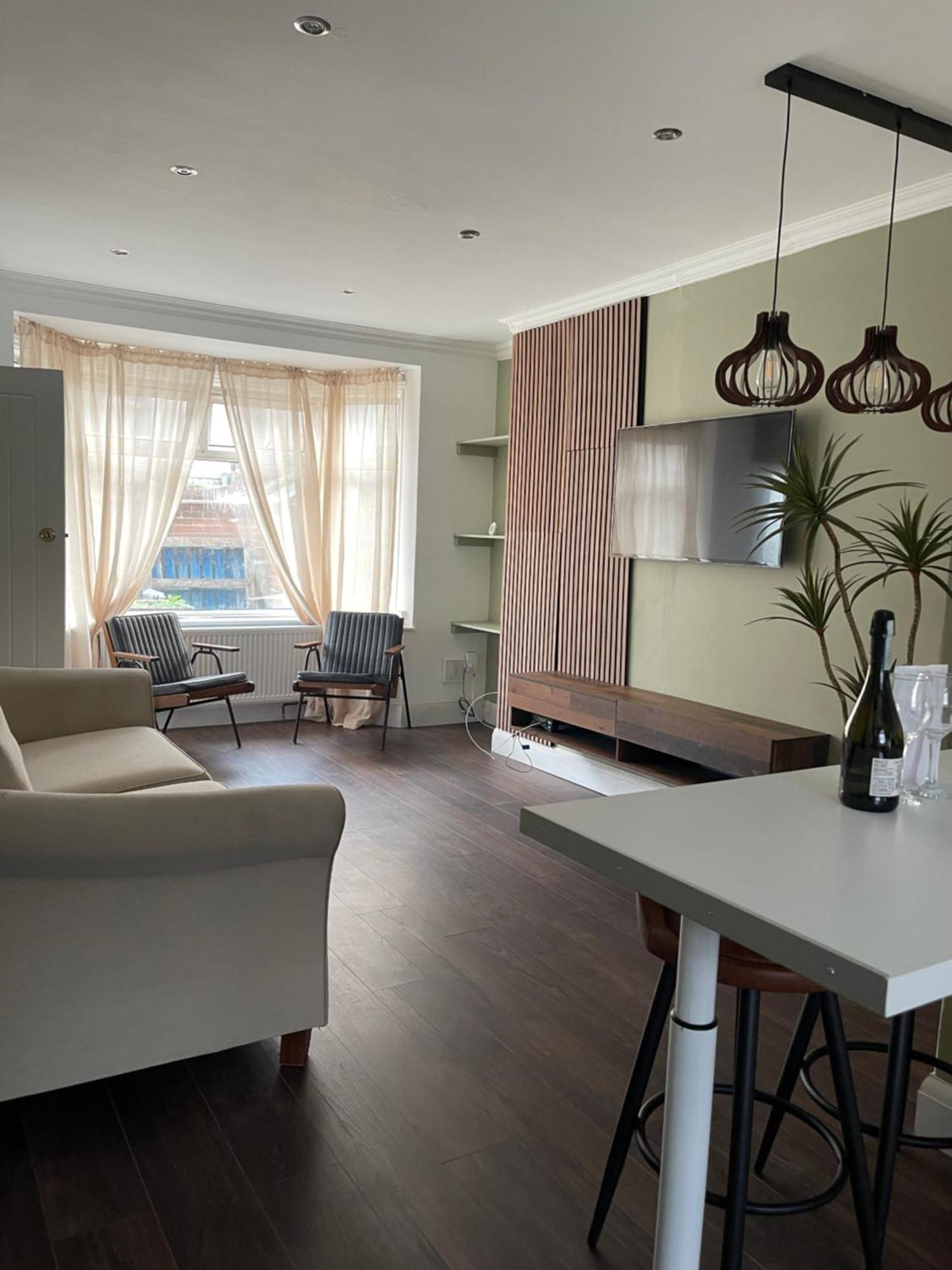 Modern Premium 2 Bedroom Home In Kent Chatham  Exterior foto